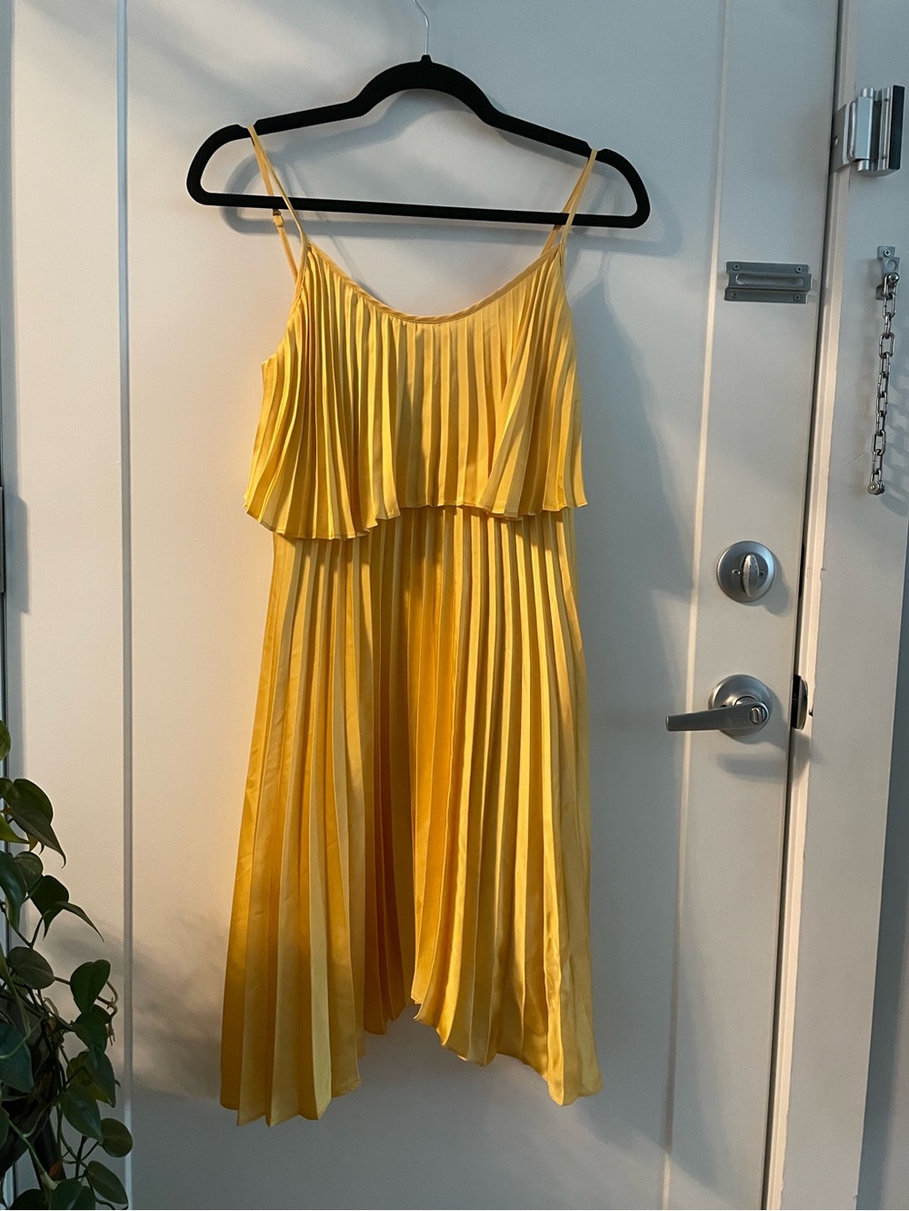 Laundry By Shelli Segal Yellow Pleated Dress